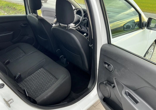 Dacia Logan cena 17900 przebieg: 130000, rok produkcji 2014 z Biały Bór małe 407